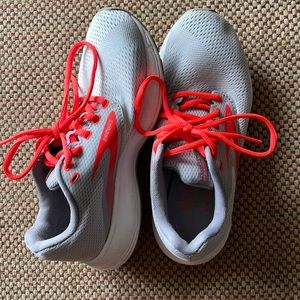 Brooks Range Running Shoes